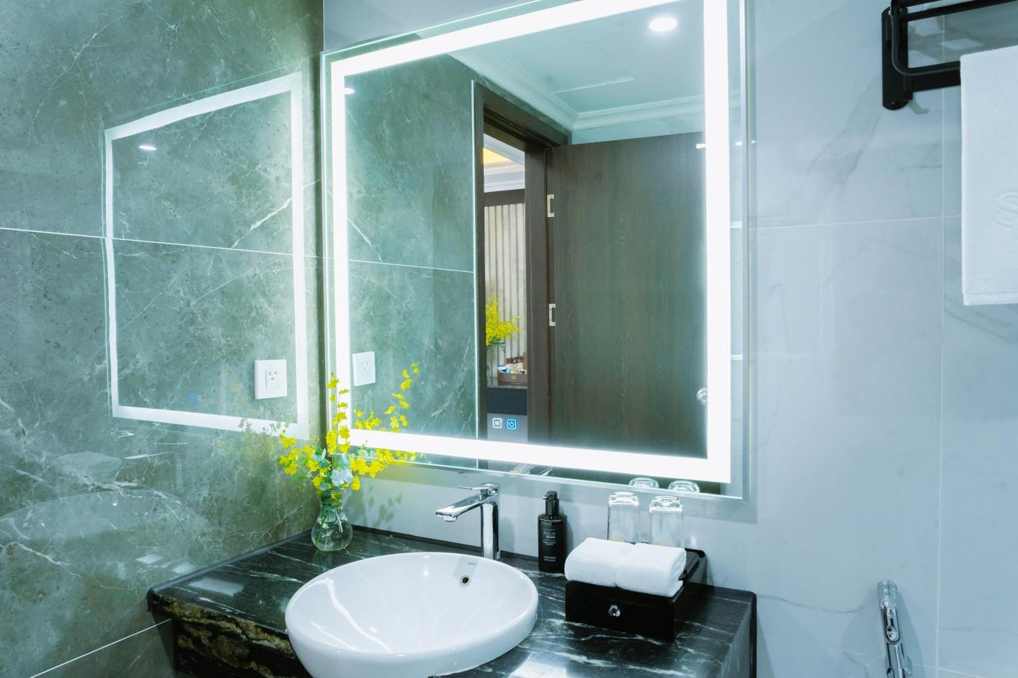 Sc Luxury Hotel Hạ Long Extérieur photo