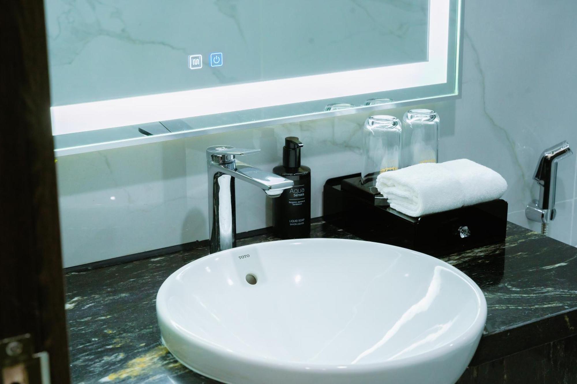 Sc Luxury Hotel Hạ Long Extérieur photo